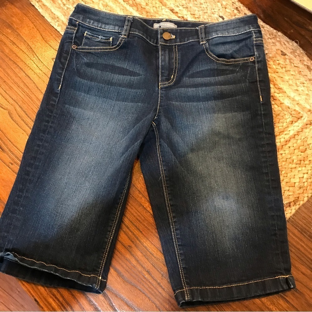 ▪️NEW YORK & COMPANY Denim Shorts
